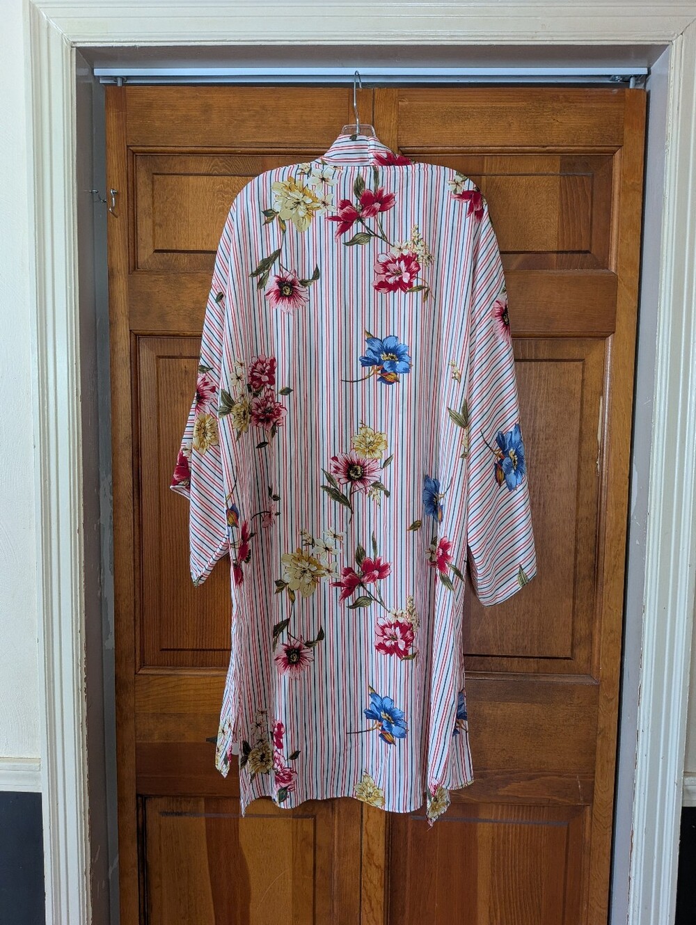 Umgee Striped Floral Duster in White, Red & Black - Picture 3 of 3